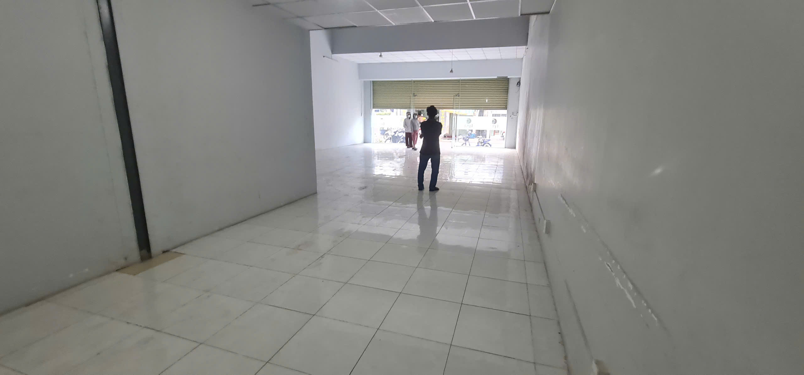 Cho thuê nhà Mặt tiền Phạm Vấn 160m²-NGANG 8M - GẦN CHỢ - Ảnh 2